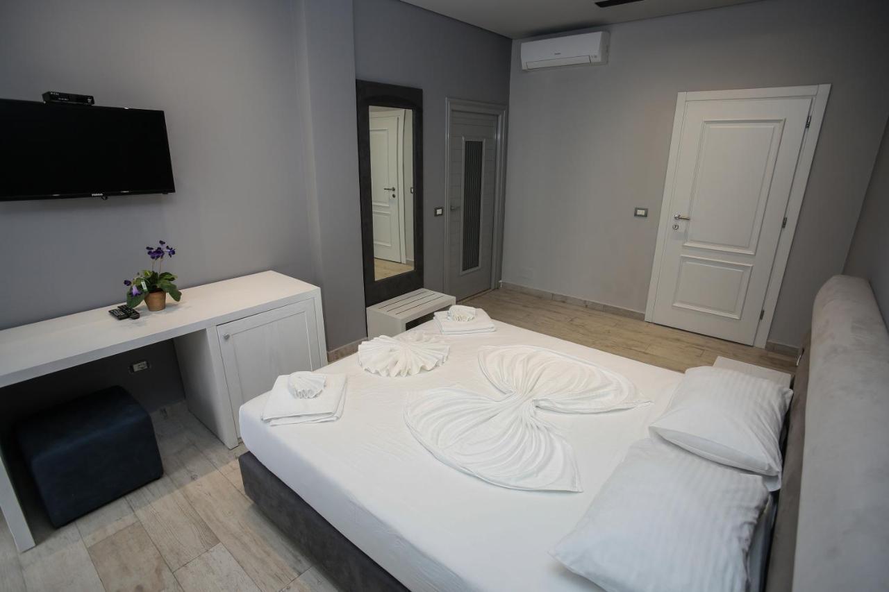 Lubjana Hotel Durrës Exterior foto